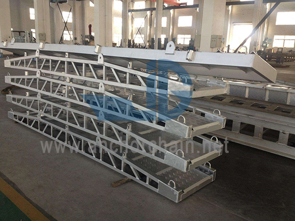 Gangway Aluminium (Jenis Bengkok)
