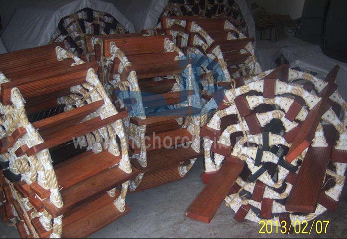 Tangga Juruterbang Kayu Marin